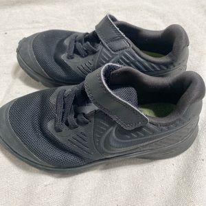 Nike toddler shoes